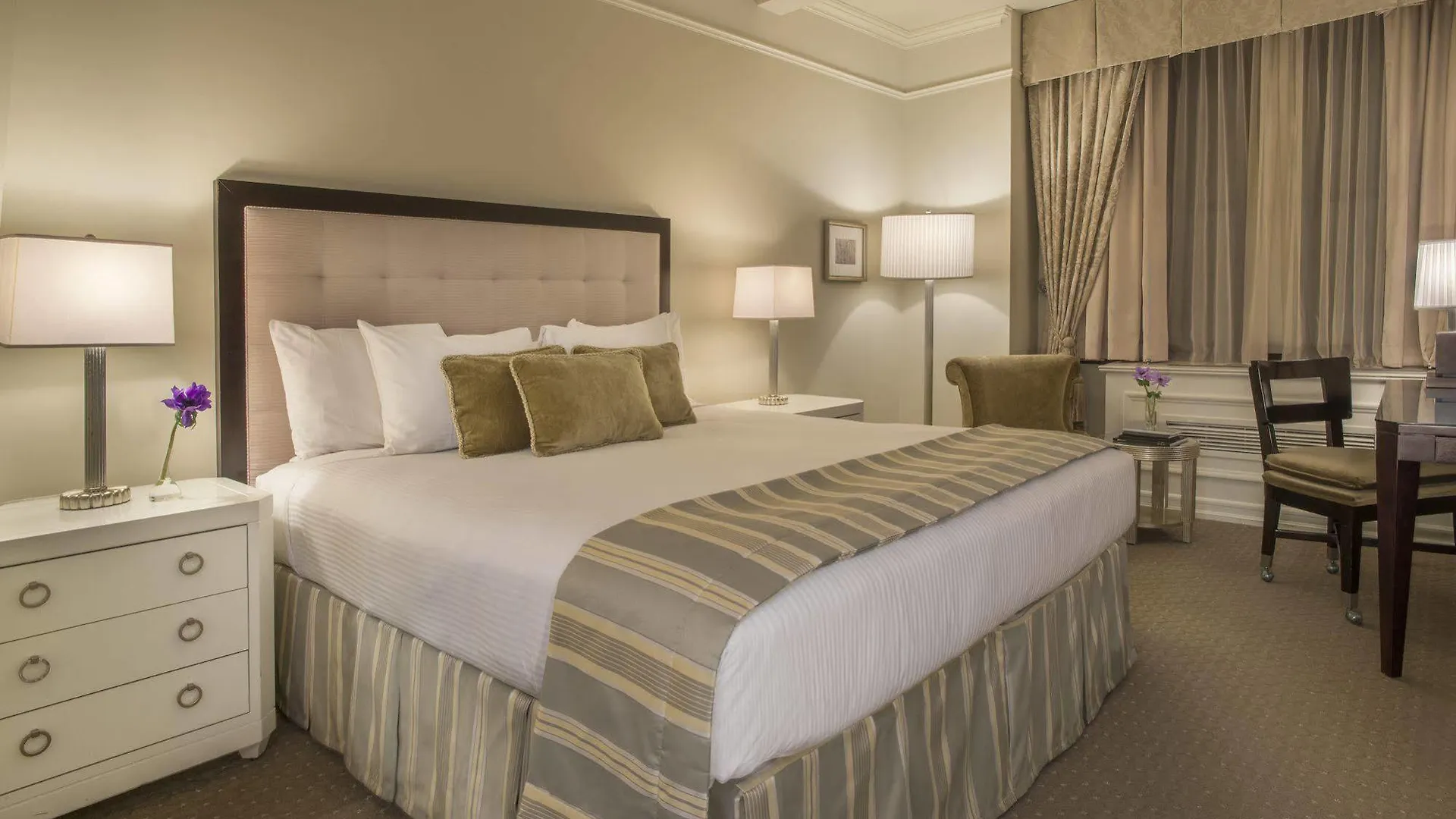 Hotel Warwick New York
