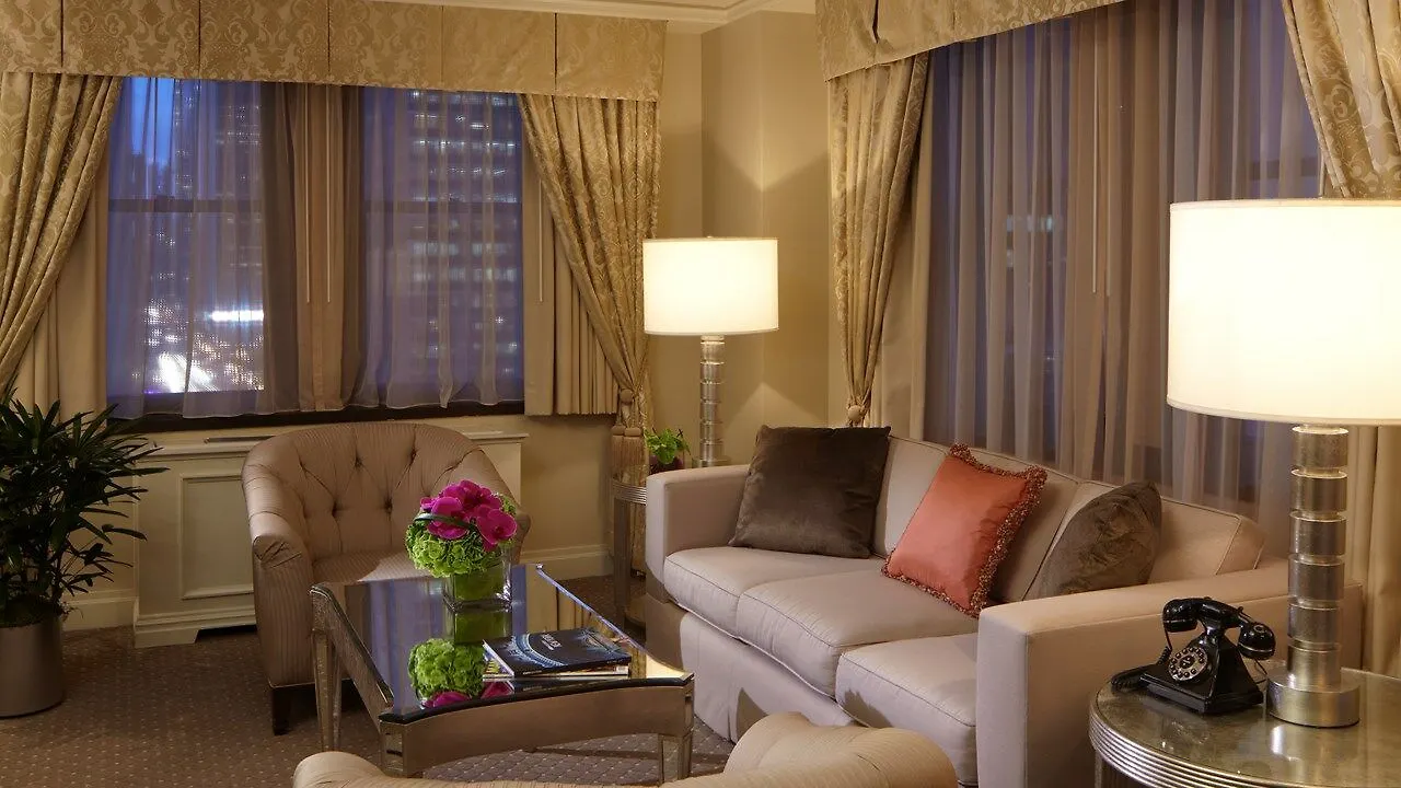 Hotel Warwick New York 4*,