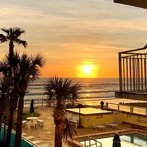 https://sea-shells-beach-club.thedaytonabeachhotels.com