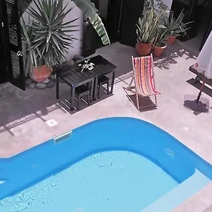 https://casa-colonial-mindelo-2110.cape-verdehotels.com