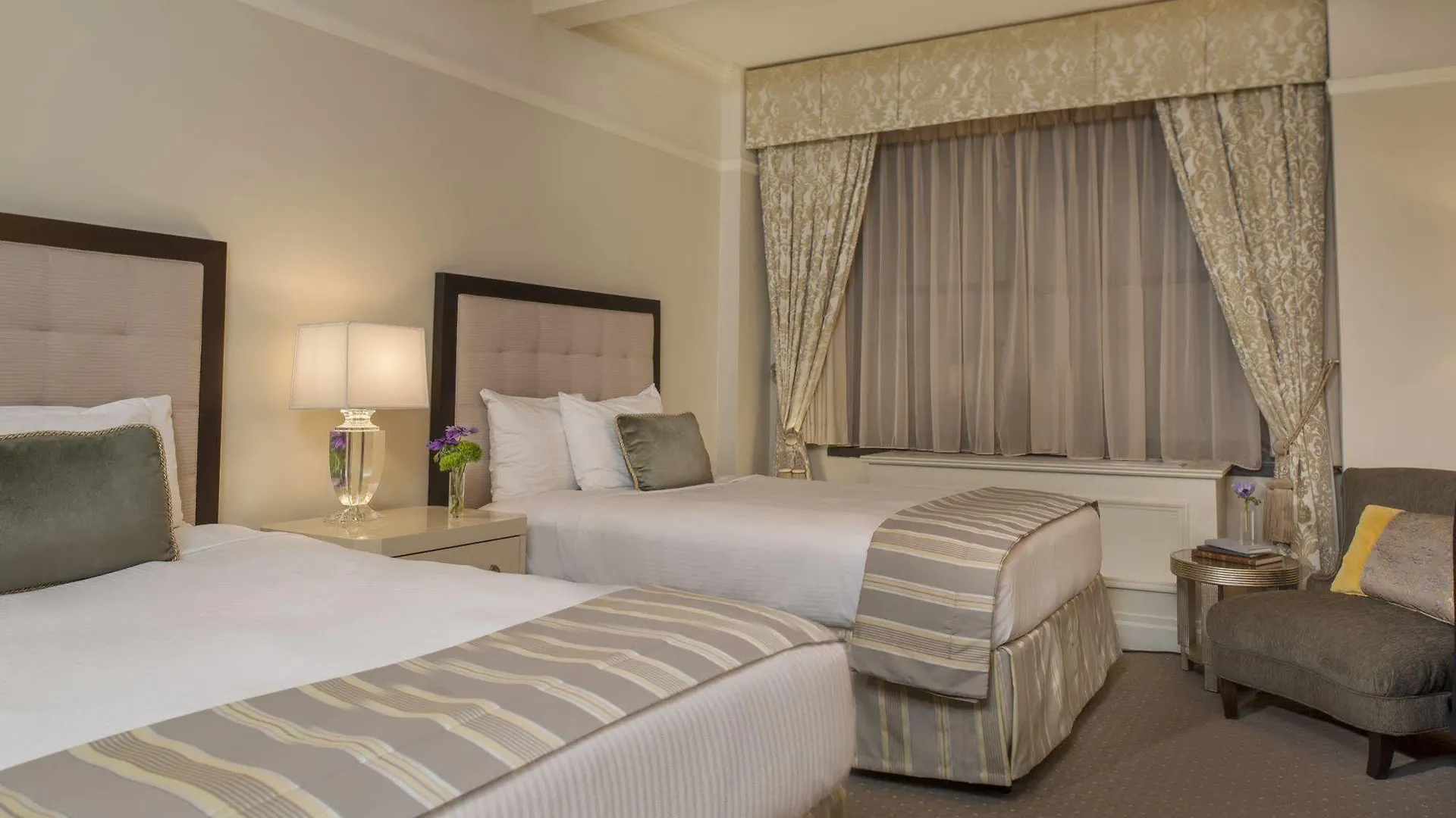 Warwick New York Hotel